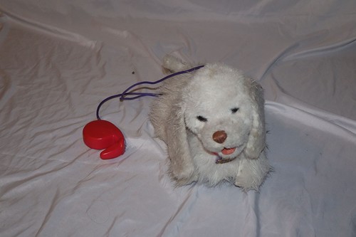 Laufender hund von furreal - hund,