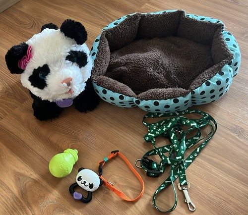 Furreal friends pom - pom,